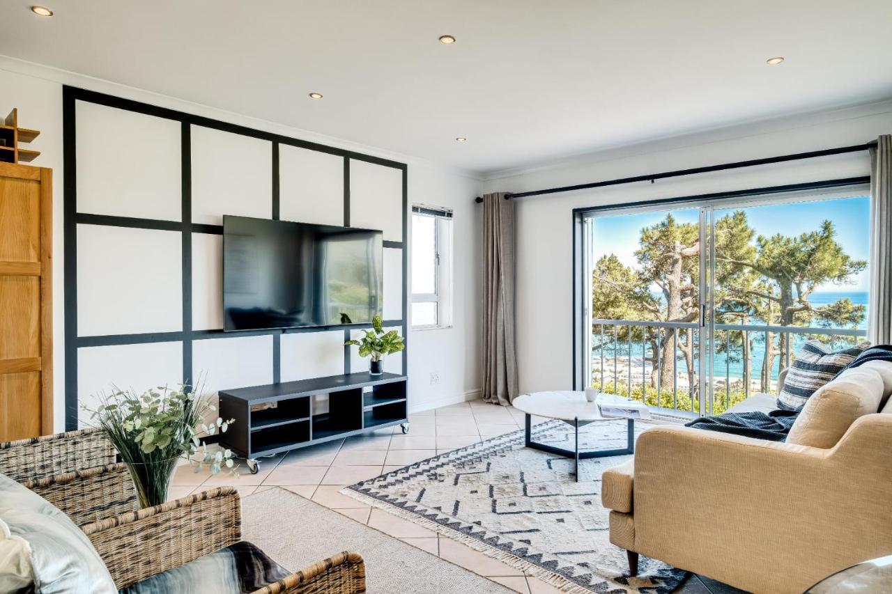 Chic 2bed in Camps Bay w Sea Views Bayview Rise - 4