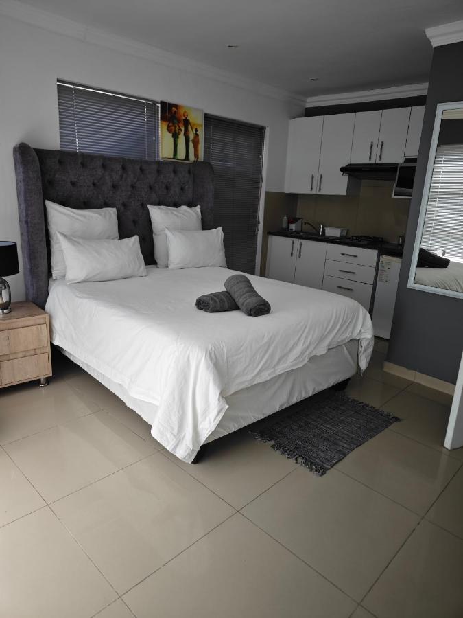 West Gemini Guesthouse - 2