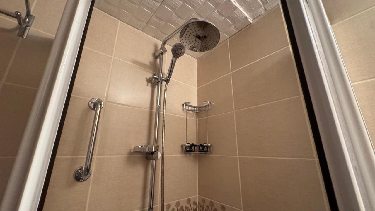 Cosmopolitan Park Hotel - 3