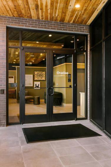 Sosuite at The Ovation - Avenue of The Arts — photo 9