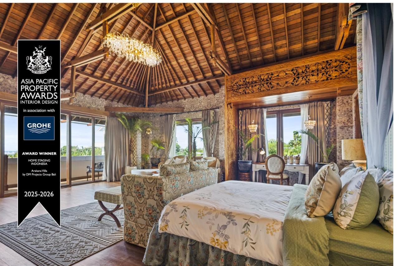 Luxurious Arakana Villa with Pool