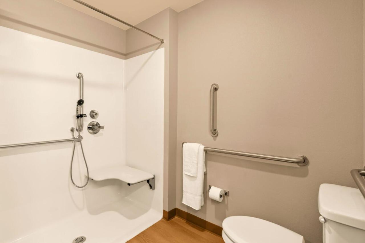 LivAway Suites Richland — photo 17