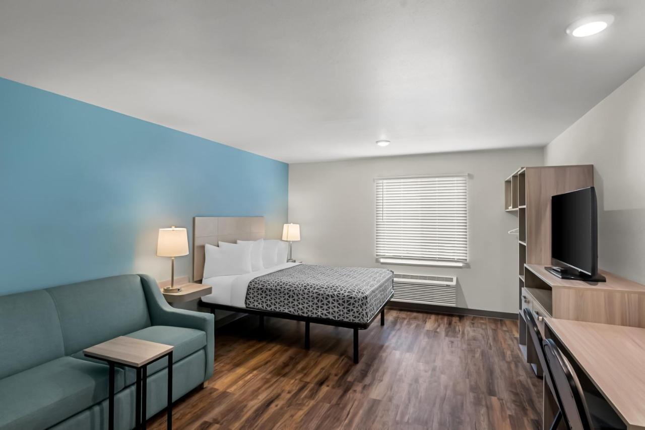 WoodSpring Suites Newington — photo 2