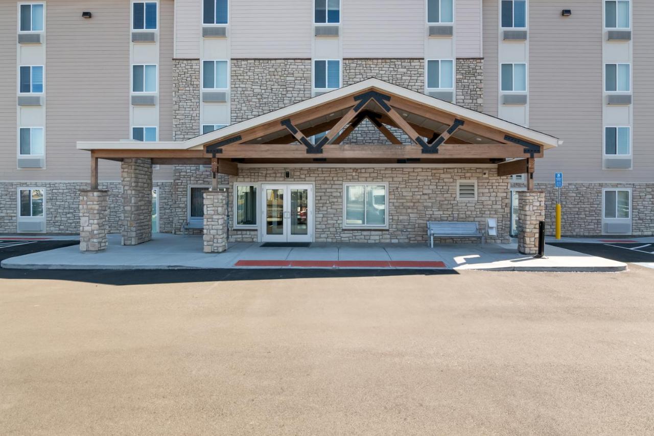 WoodSpring Suites Newington — photo 19