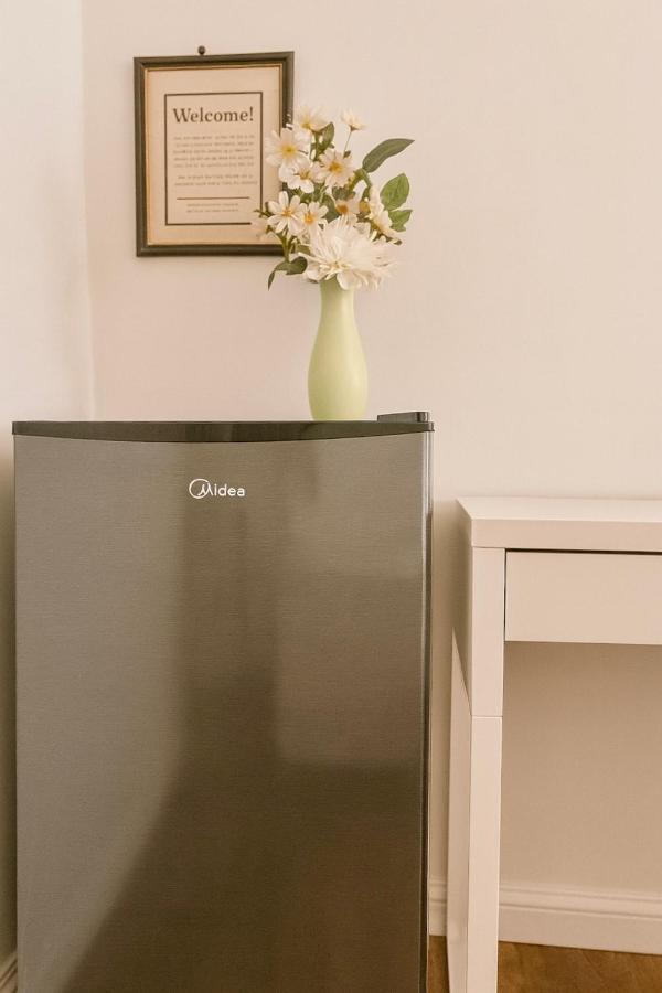 Coastal Comfort Homestay in Santa Monica - 5