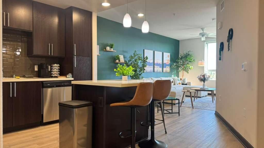 West Hollywood Cozy 1BR Free Parking, Pool & Gym - 5