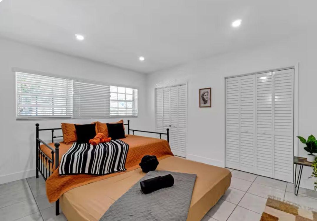 Cozy Miami Home Next to Beach & Aventura Mall - 2