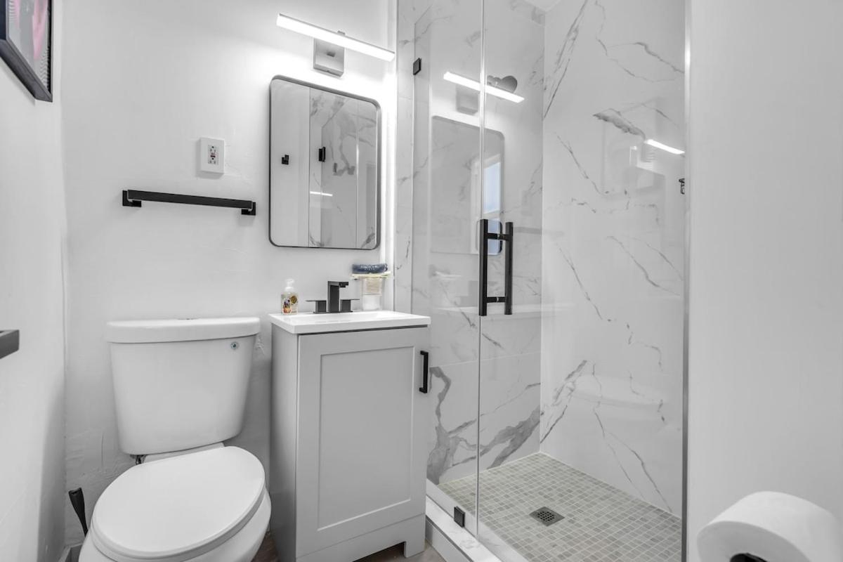 Luxury Miami Home Next to Wynwood & Design District - 2