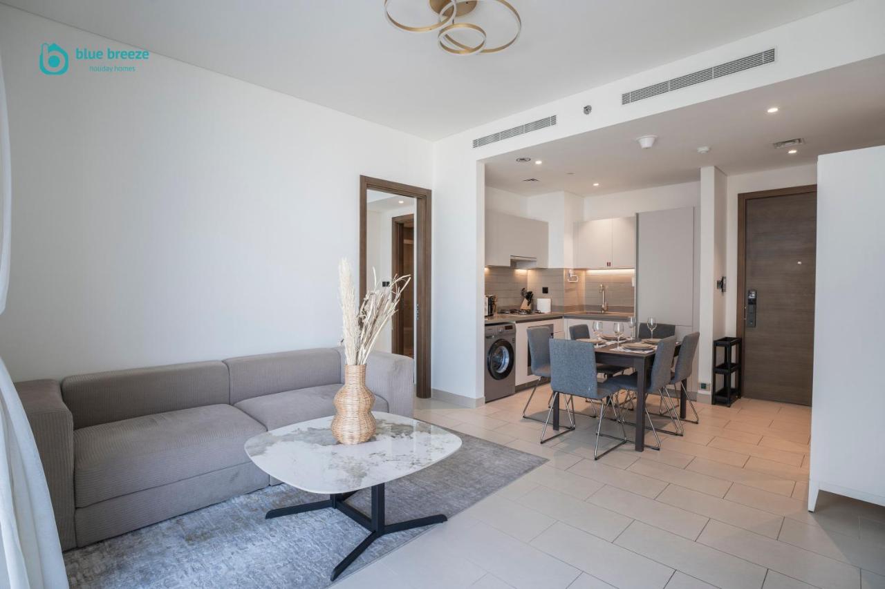 Blue Breeze - 2 Bedroom near Downtown, Elegant Retreat in Sobha