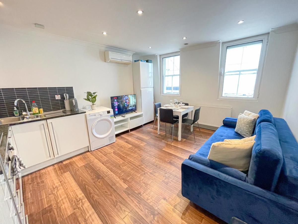 Embankment 2-Bed Flat with AC near Charing Cross, Trafalgar Square, London Eye, Big Ben - 3