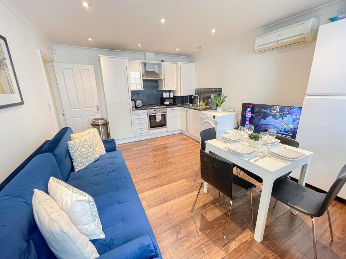 Embankment 2-Bed Flat with AC near Charing Cross, Trafalgar Square, London Eye, Big Ben - 2