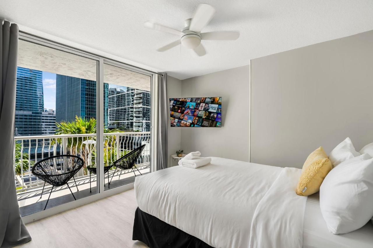 Skyline Luxury - Elegant Brickell Condo - 2