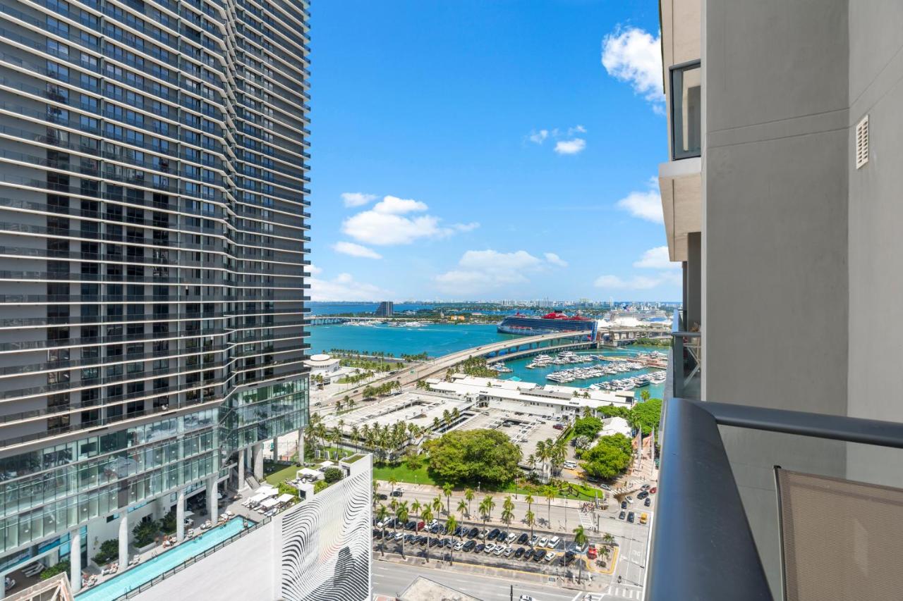 High-Rise Luxury Condo in Downtown Miami with Ocean Views - 2