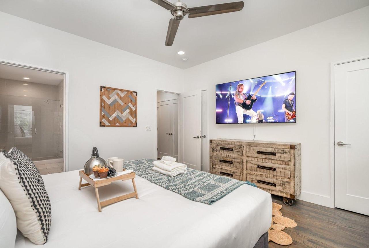 Jade - Private Patio and Balcony - Near Germantown - 5