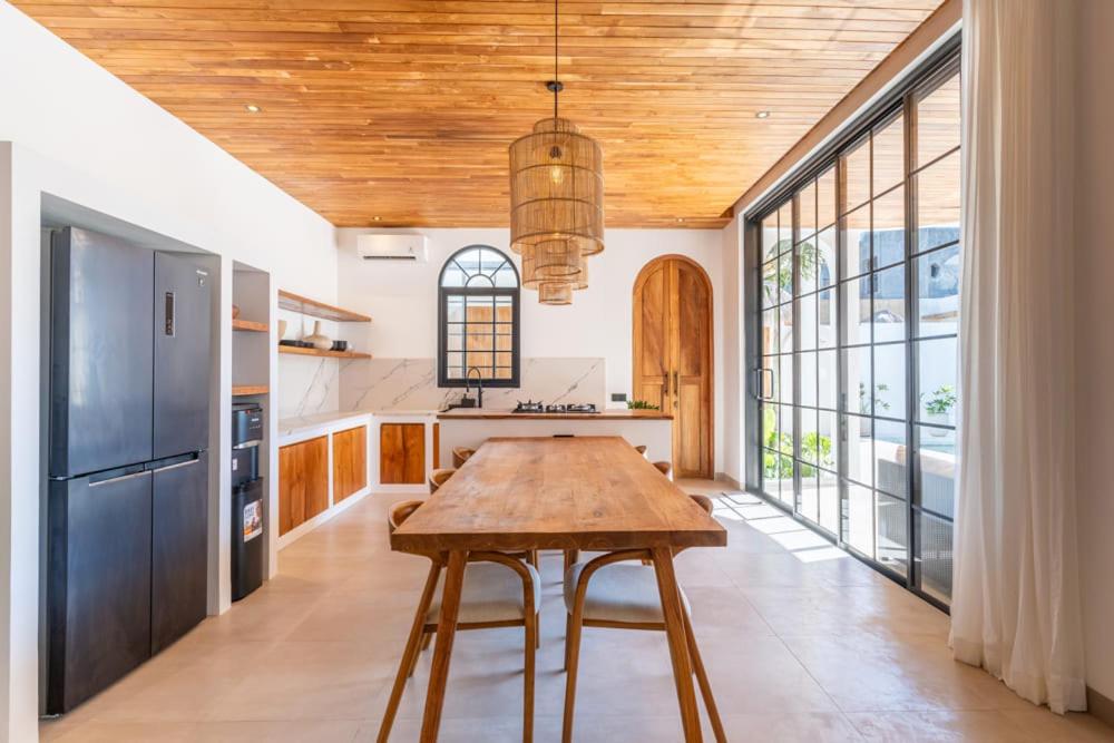 Villa Surfer Rosa - Uluwatu by Yolla Hospitality - 5