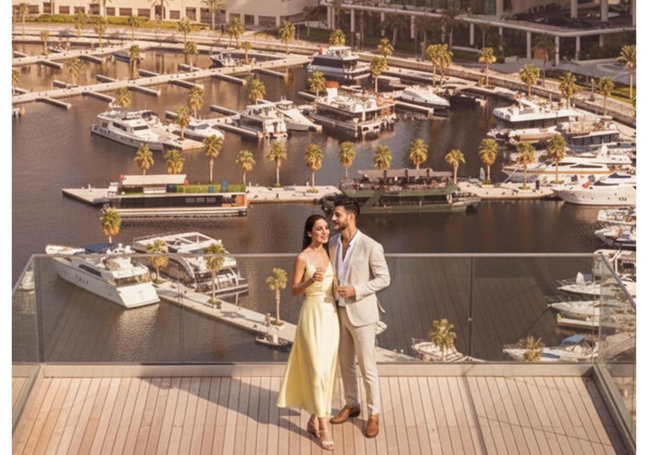 KeyRock Living - Stylish 1BR with Pool Access