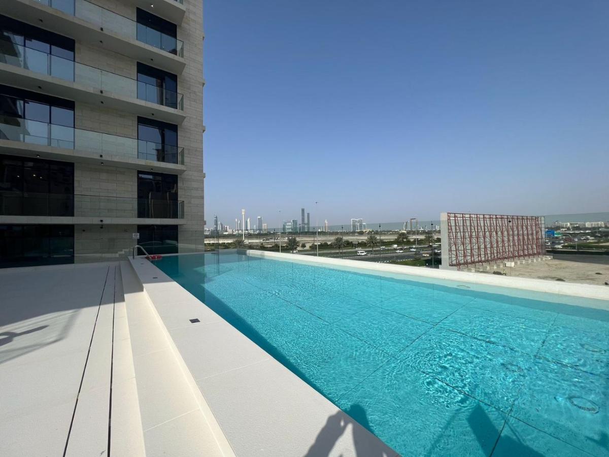 Modern 1-Bedroom Apartment in Al Jaddaf near Downtown Dubai & Dubai Creek - 4
