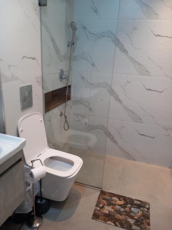 Dubai Marina Apartment - 3