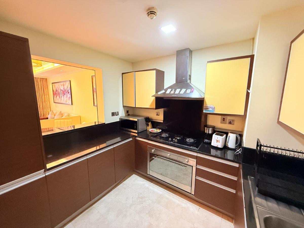 Elegant 2BR Beach Apartment Grandeur Residence, Palm Jumeirah - 5