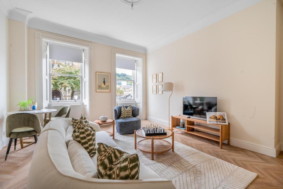 Elegant 1-Bedroom Apartment in the Heart of Bath