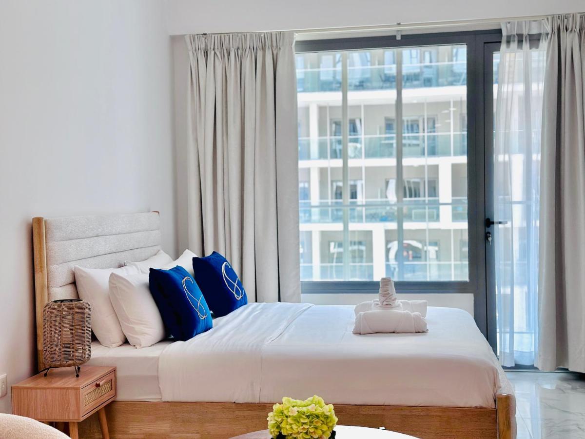 Smart City Escape Modern Studio in Oasis Tower 1