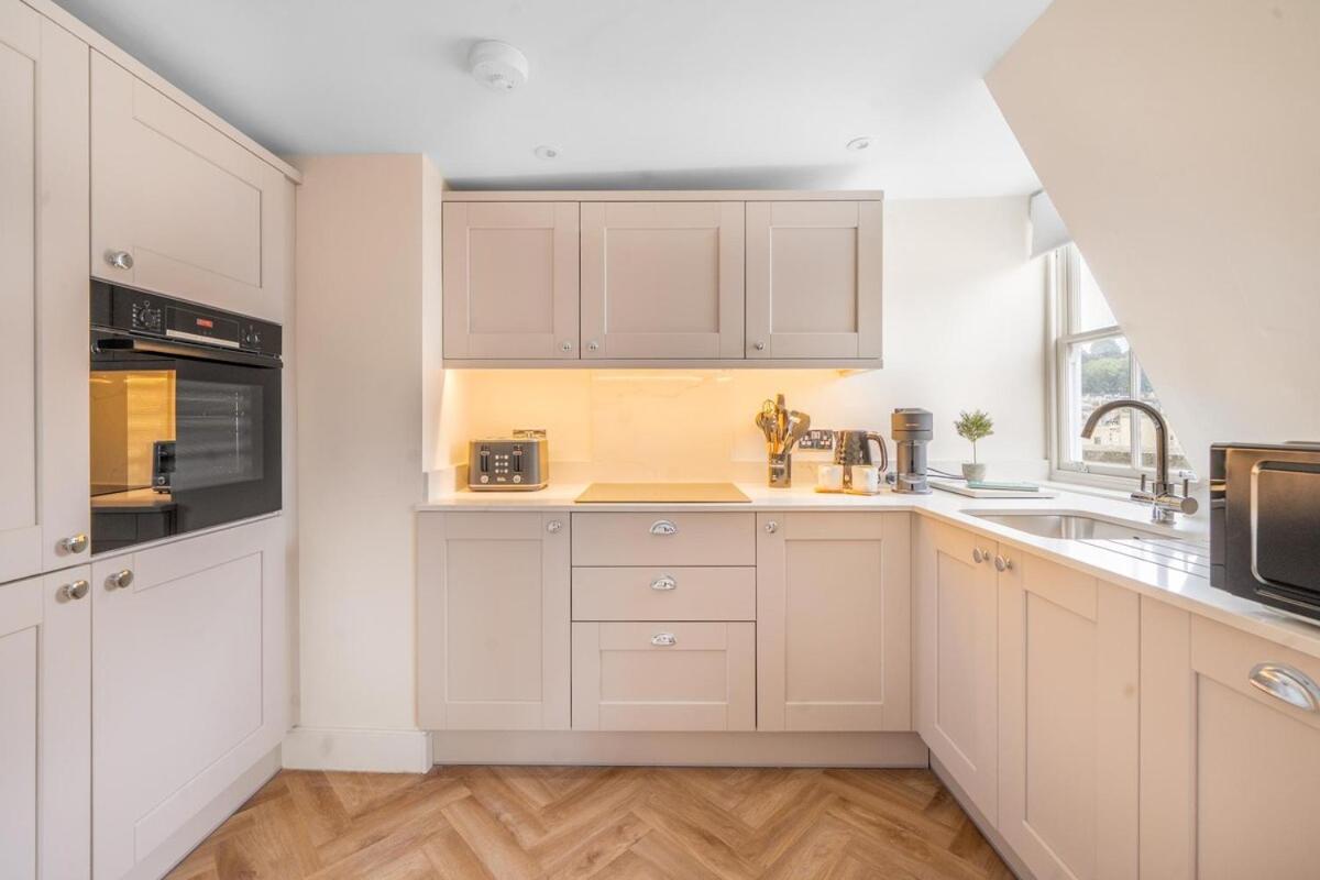 Central Bath Stay - Walk to Sites & Train Station - 2