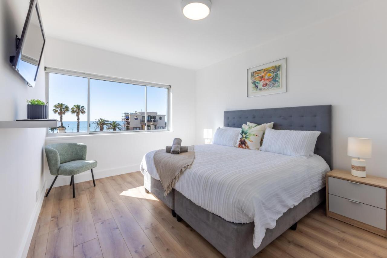 Beachfront stunning sea views - 3