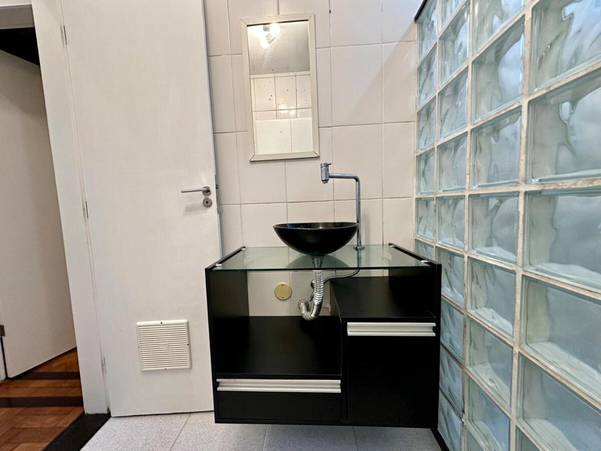 Apartment in Ipanema - Close to the beach, shops and Lagoa - 3