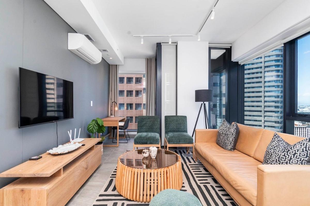 Spacious 2-Bed at The Rubik with Mountain View’s - 3