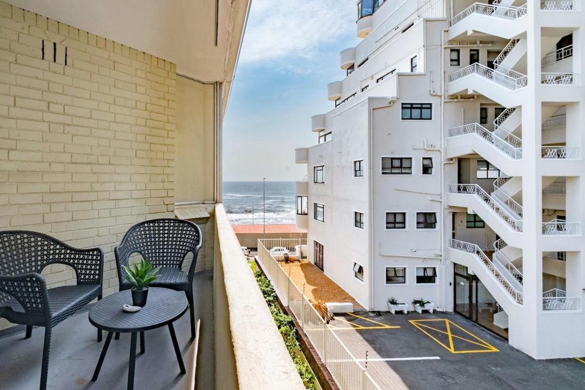 Elegant Serenity in heart of Seapoint - 5