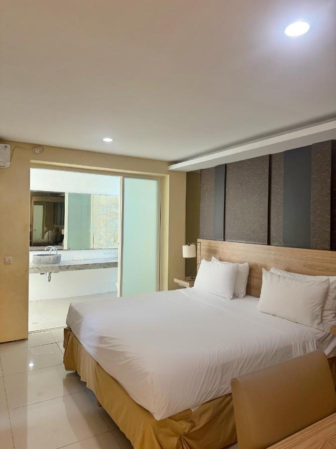 3 Bedroom Calla Villa - 2