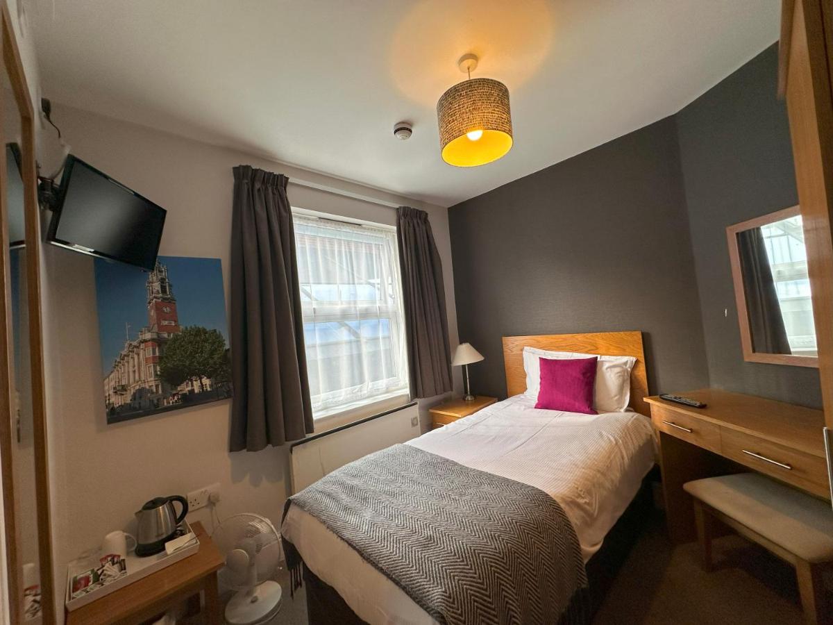 Standard Single Room