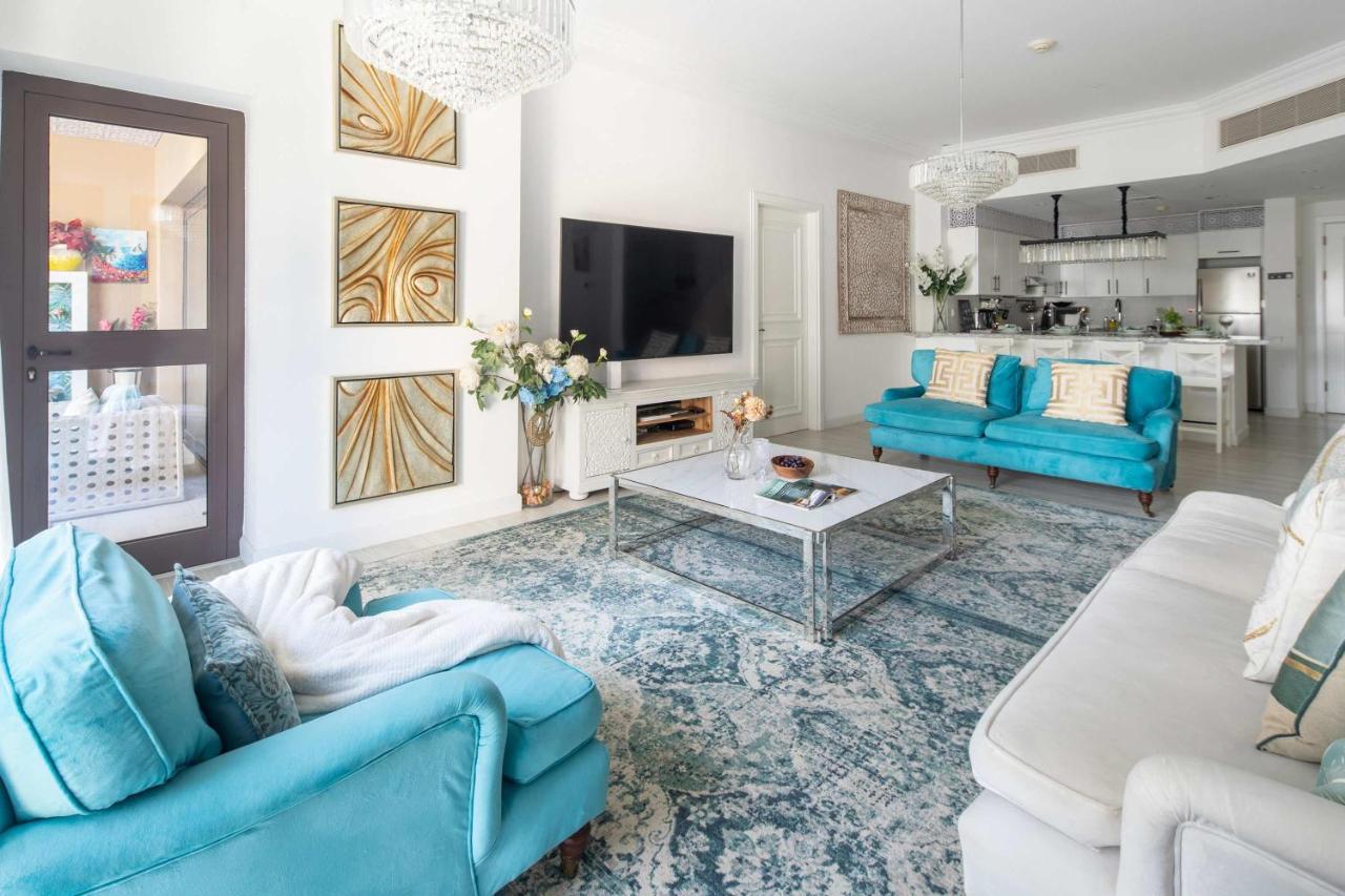 Frank Porter - Fairmont Residence South - 2