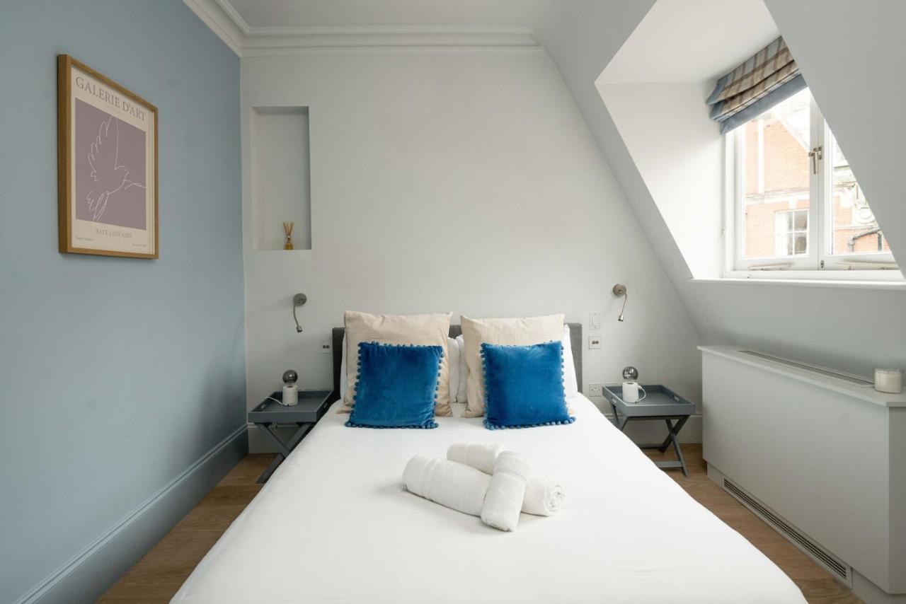 Central London Haven: Stylish 2-Bedroom Penthouse - 2