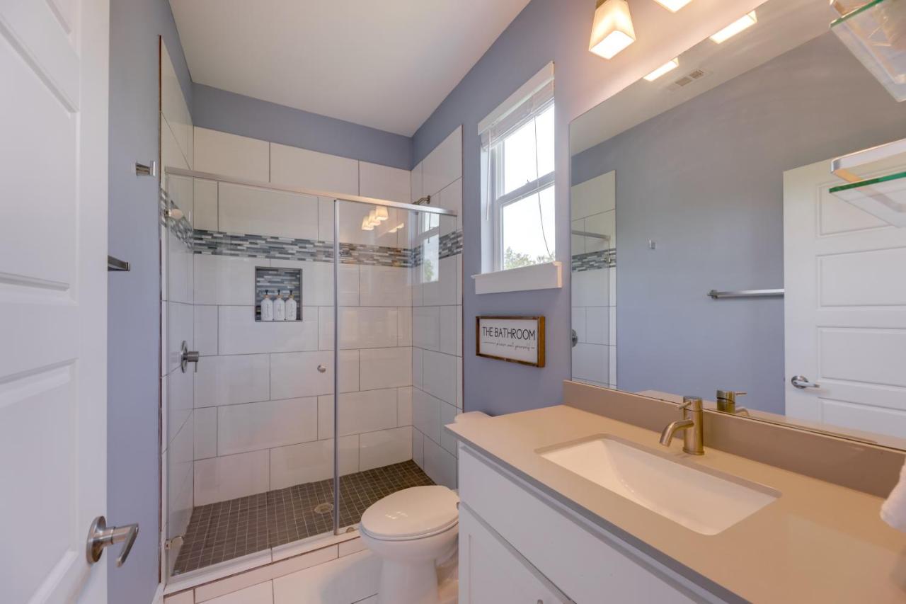 6 Mi to Dtwn Austin Escape with Private Yard - 3