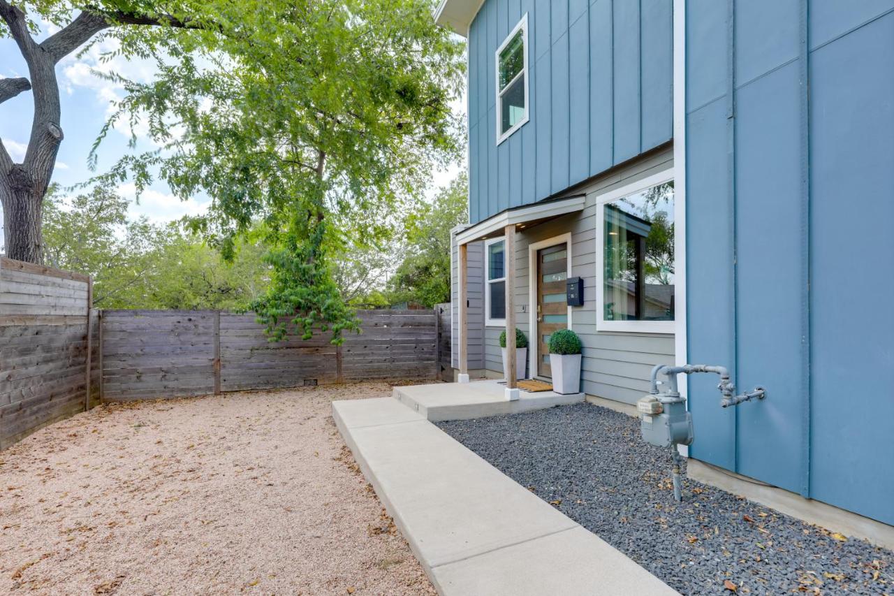 6 Mi to Dtwn Austin Escape with Private Yard - 2