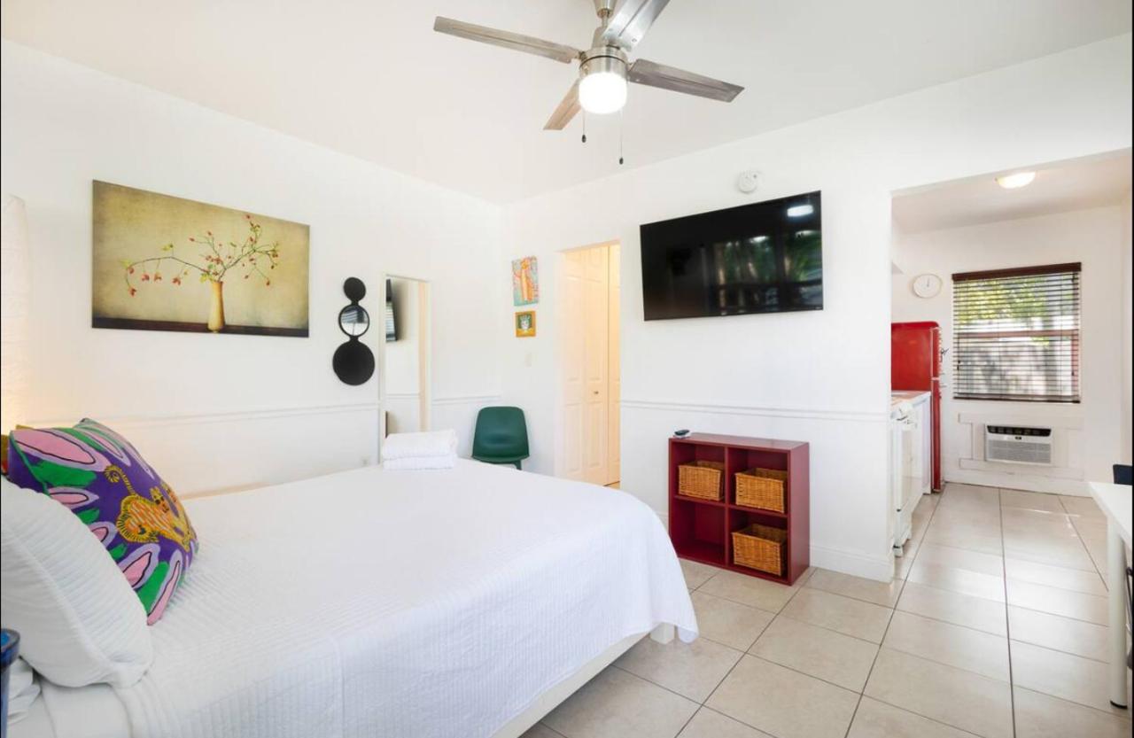 B11 Design District Studio Short drive 2 beach - 4