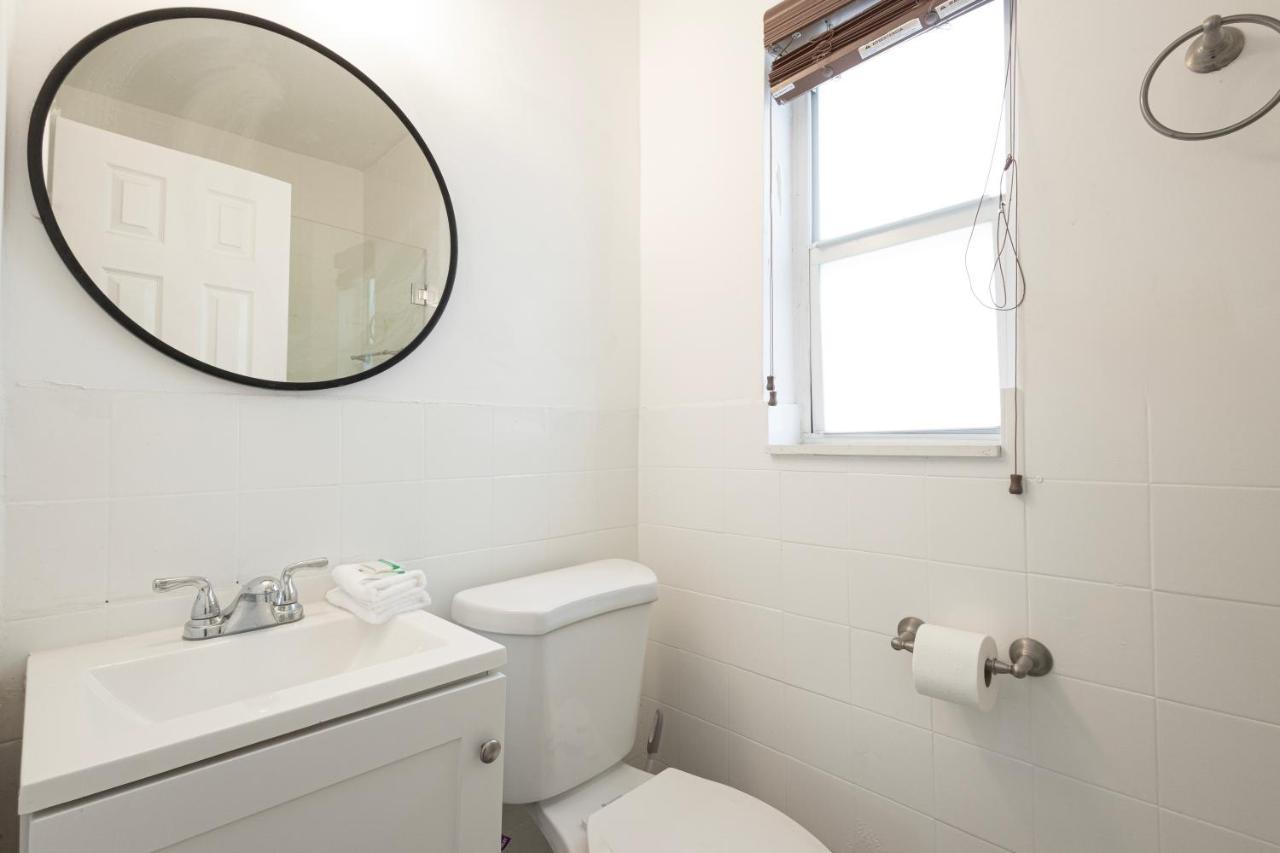 B11 Design District Studio Short drive 2 beach - 3