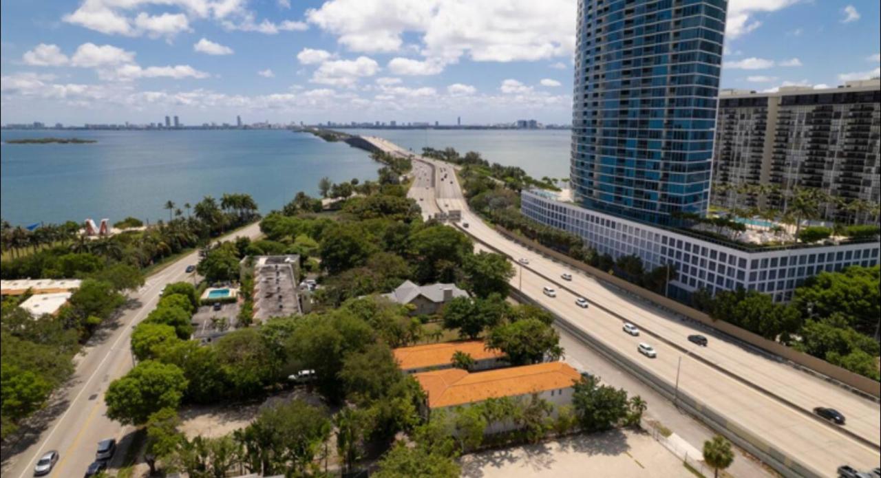 B05 Nicest 1 bedroom APT in Midtown Miami - 2