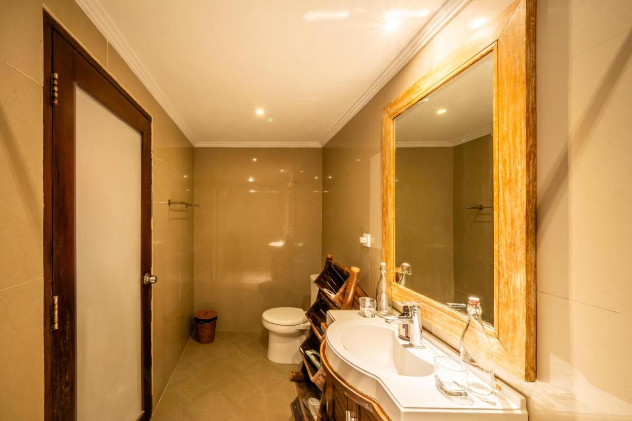 Room at Canggu Shortcut Villa, Bath, Near FINNS and ATLAS - 3