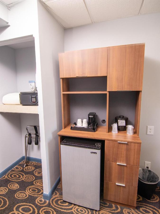 Regency Miami Airport by Sonesta - 2