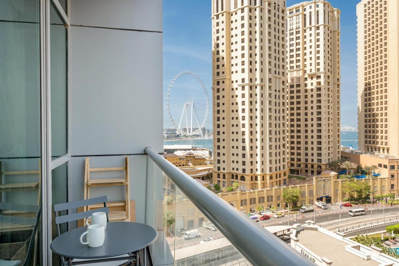 GuestReady - Studio | Ain Dubai & Canal view - 4