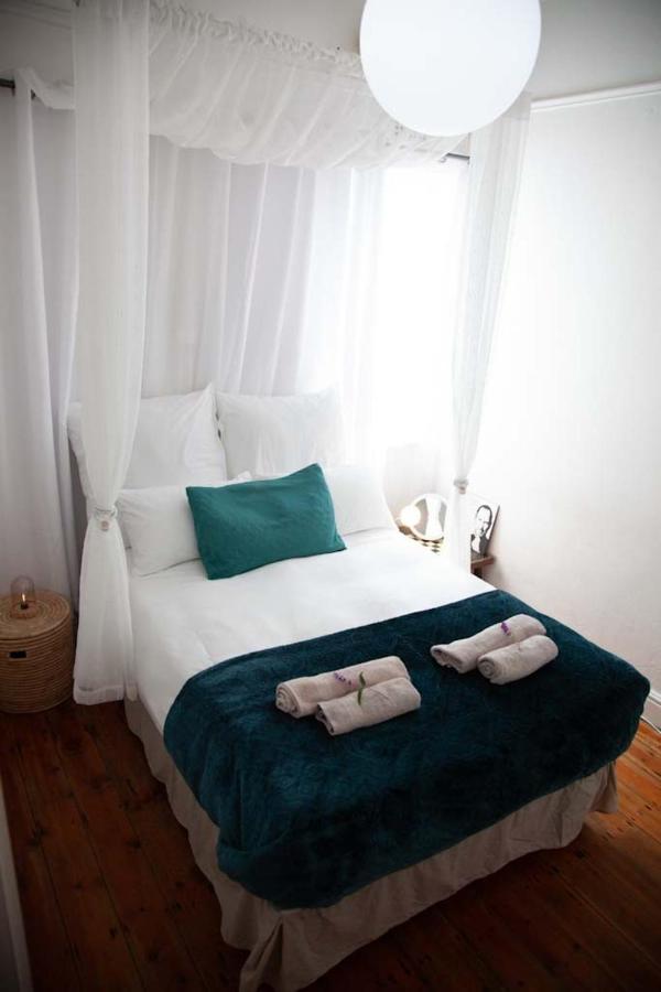 Central two double bedrooms in Bohemian Observatory