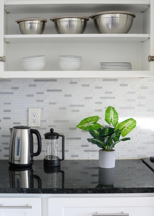 20 min to NYC, Newly Renovated, Private Driveway - 2