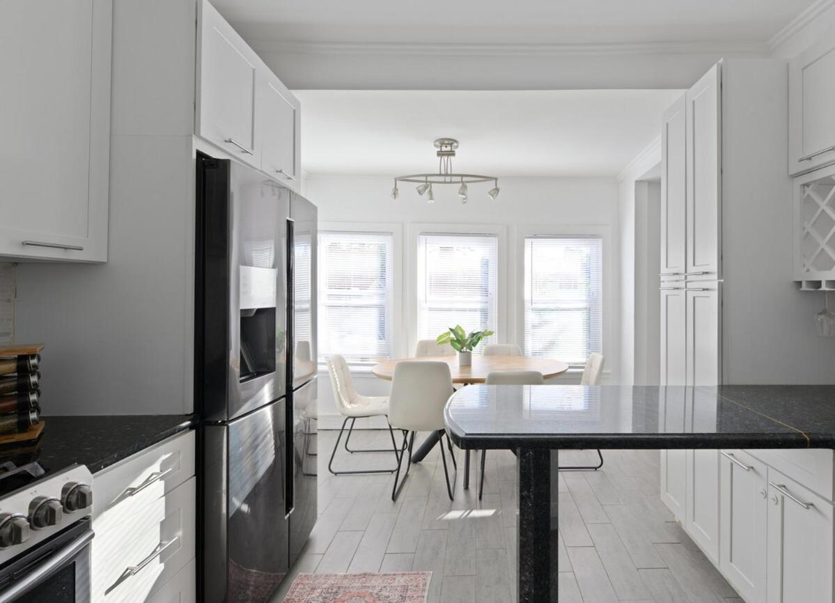 20 min to NYC, Newly Renovated, Private Driveway - 4