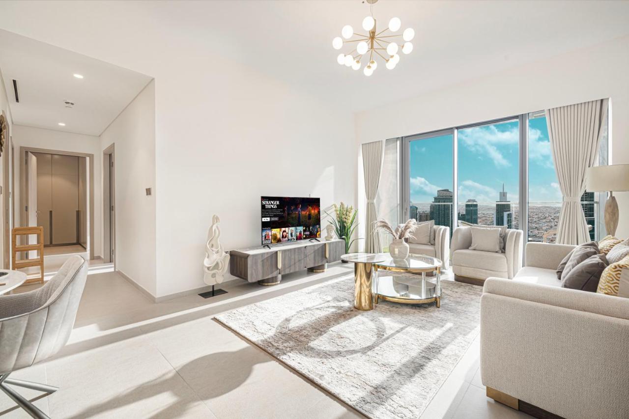 Luxury Grande Suites by Hostiva - Full City View - 4