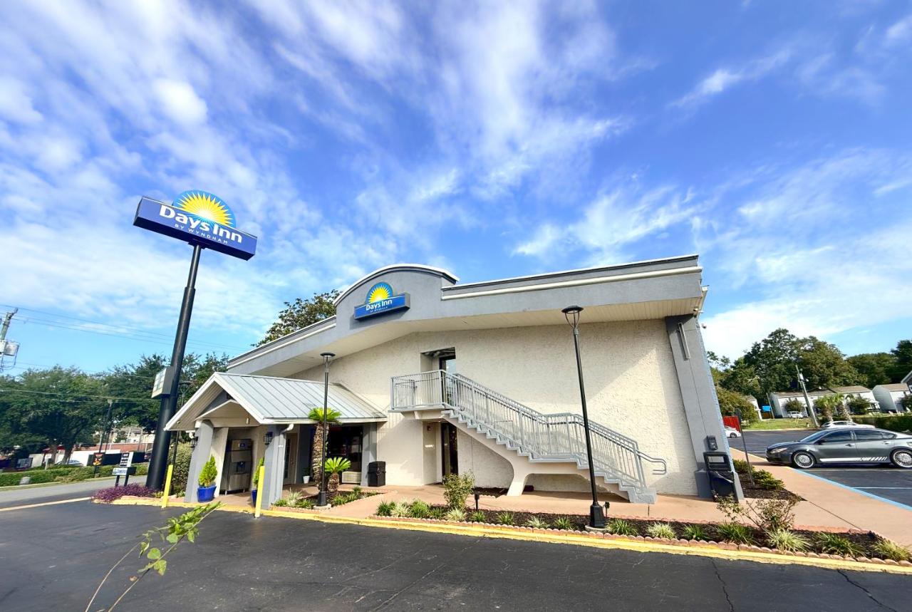 Image: Days Inn by Wyndham Tallahassee University Center