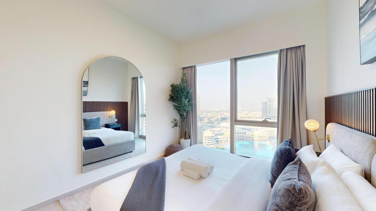 Vacationer Holiday Homes l Fountain, Burj Khalifa View l 2 Bedroom l Downtown Dubai - 2