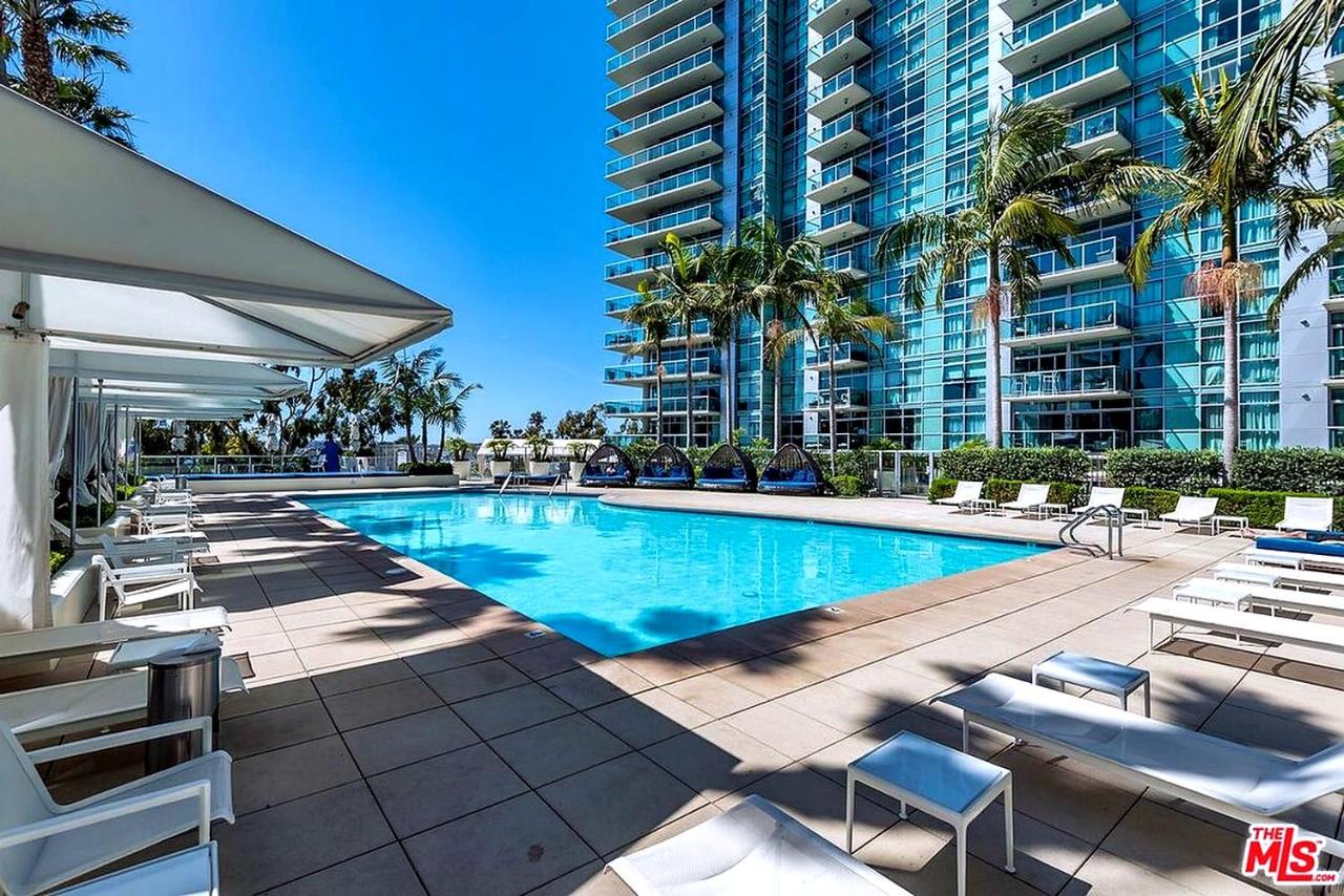 Platinum Suites - Gym & Pool & Hot Tub & BBQ