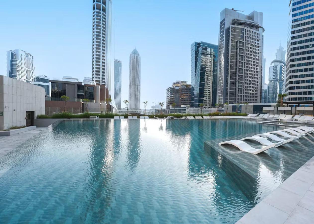 Brand New 2BR Peninsula One with Burj Khalifa View - 4
